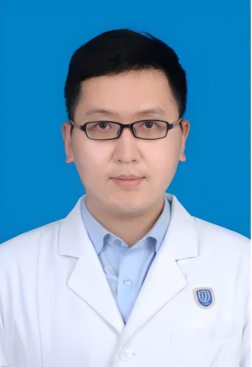 周凱亮.jpg